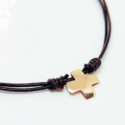 Cuerito con cruz oro 14k